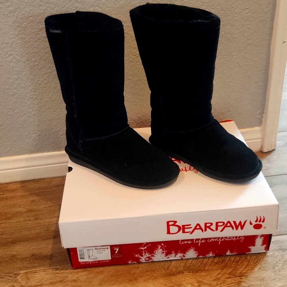 Bear paw boots